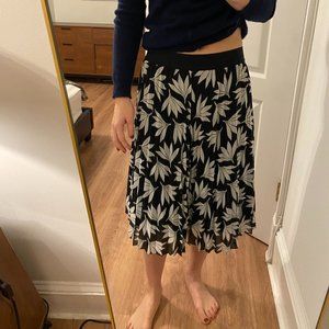 Pleated midi skirt